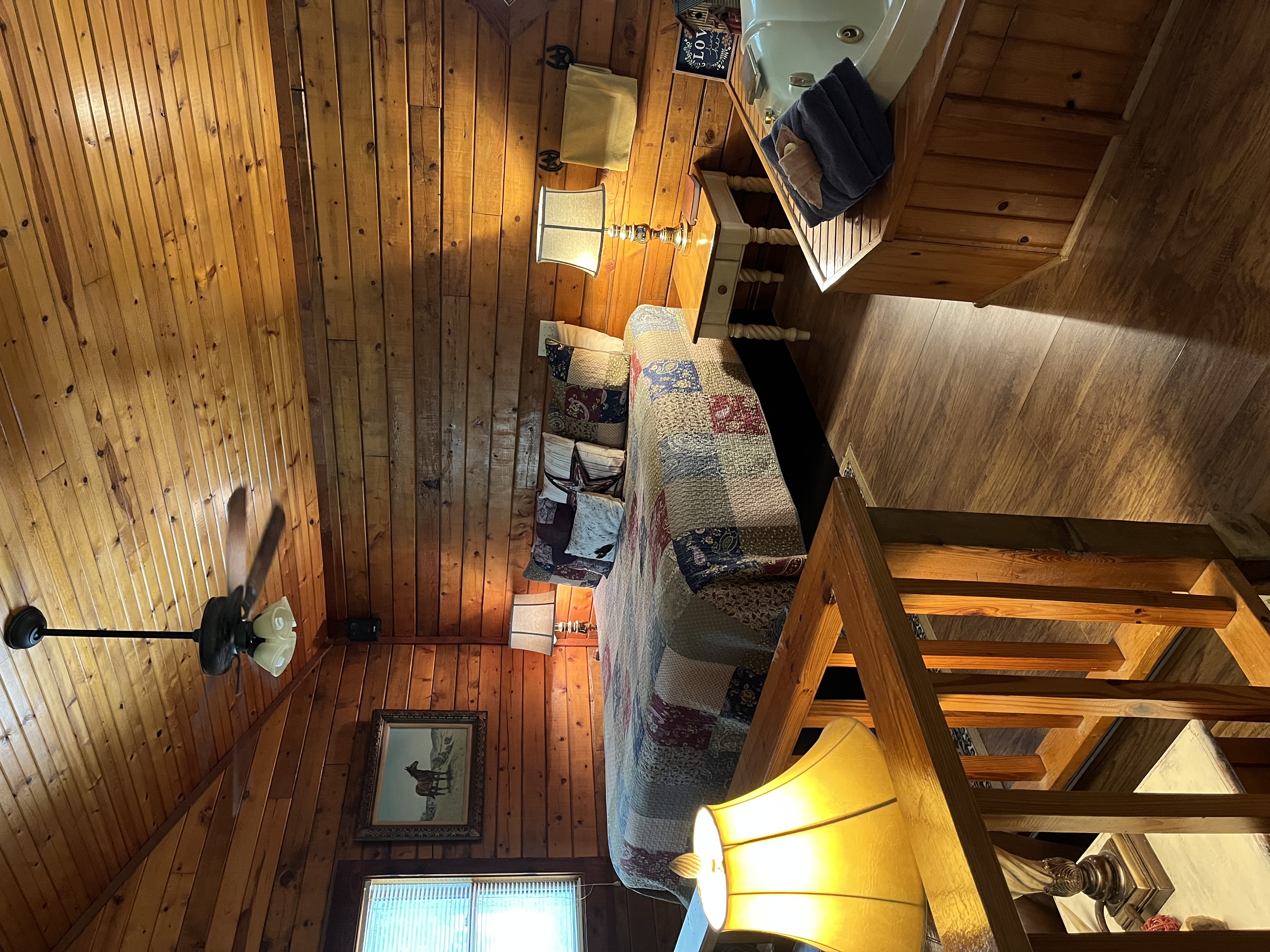 IMG_4078 king bed cabin rental
